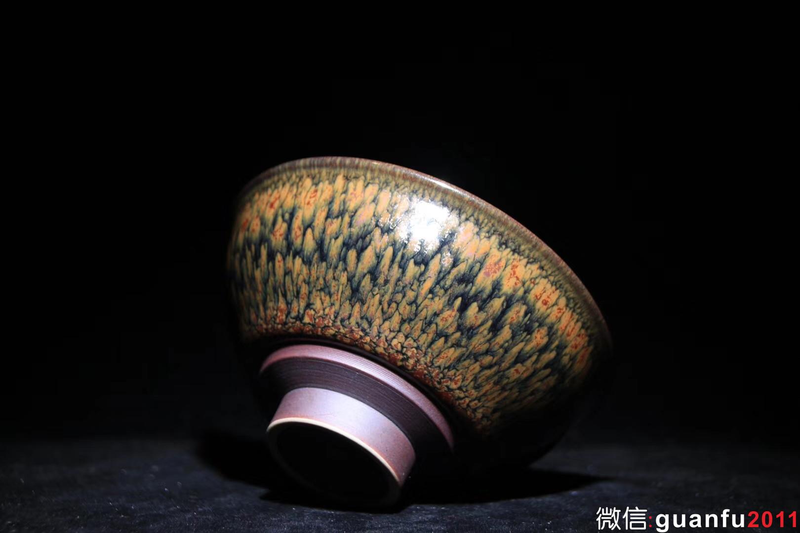 【作者】范澤鋒老師 【品名】褐鷓鴣斑 【規(guī)格】9.8 x 4.6 cm