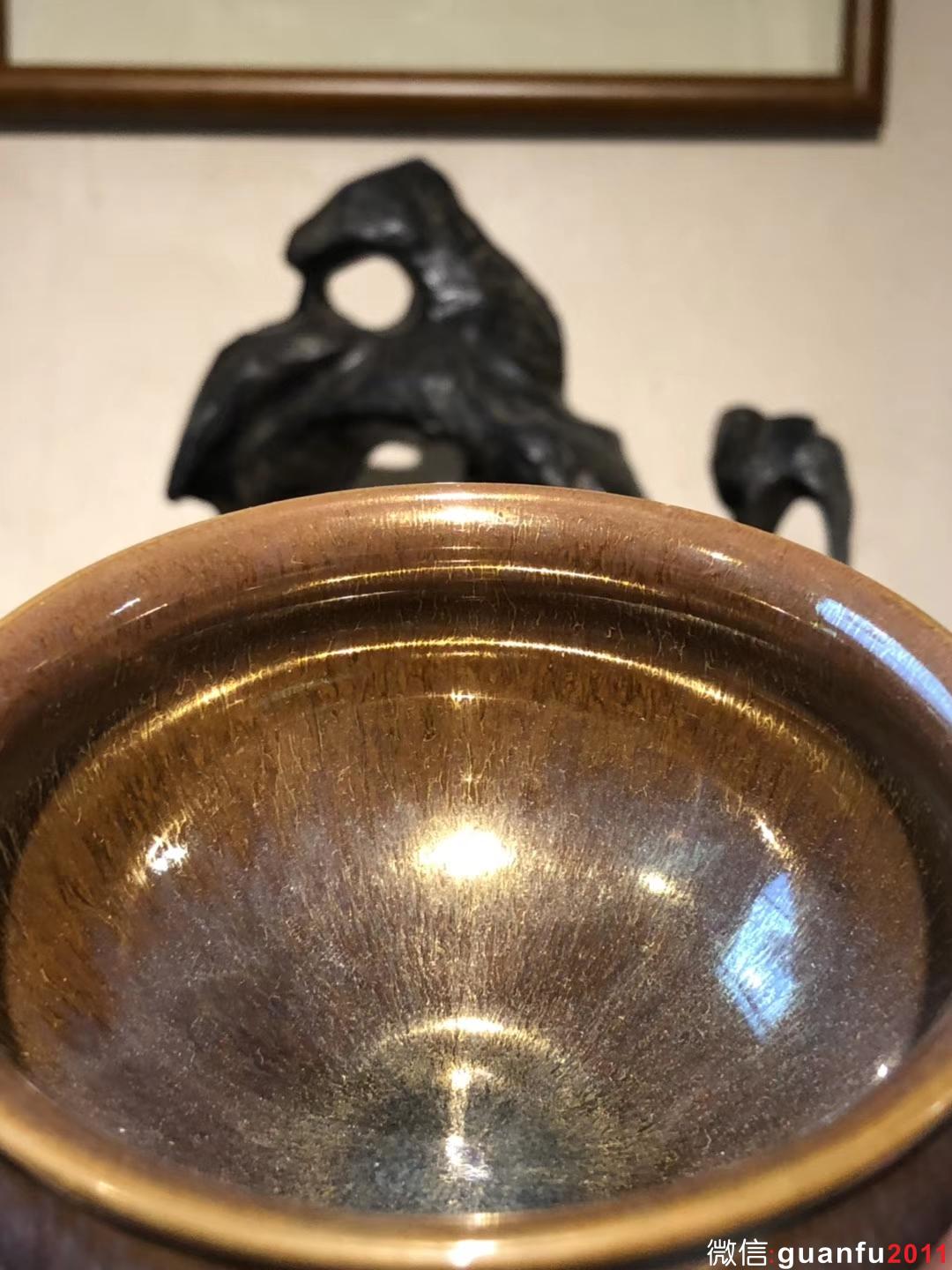 （金絲玉毫）范澤鋒老師 高級(jí)工藝美術(shù)師 金絲玉毫 紫砂胎 口徑：9高：6  收藏級(jí) 天然胎土和釉礦石的完美結(jié)合