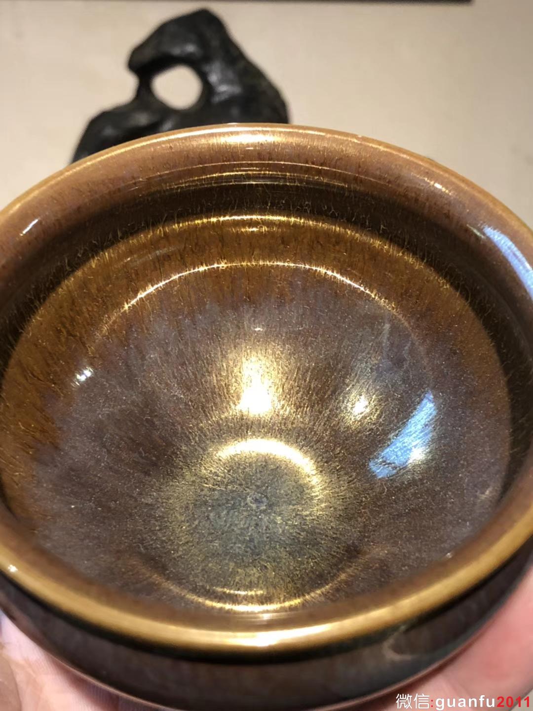 （金絲玉毫）范澤鋒老師 高級(jí)工藝美術(shù)師 金絲玉毫 紫砂胎 口徑：9高：6  收藏級(jí) 天然胎土和釉礦石的完美結(jié)合