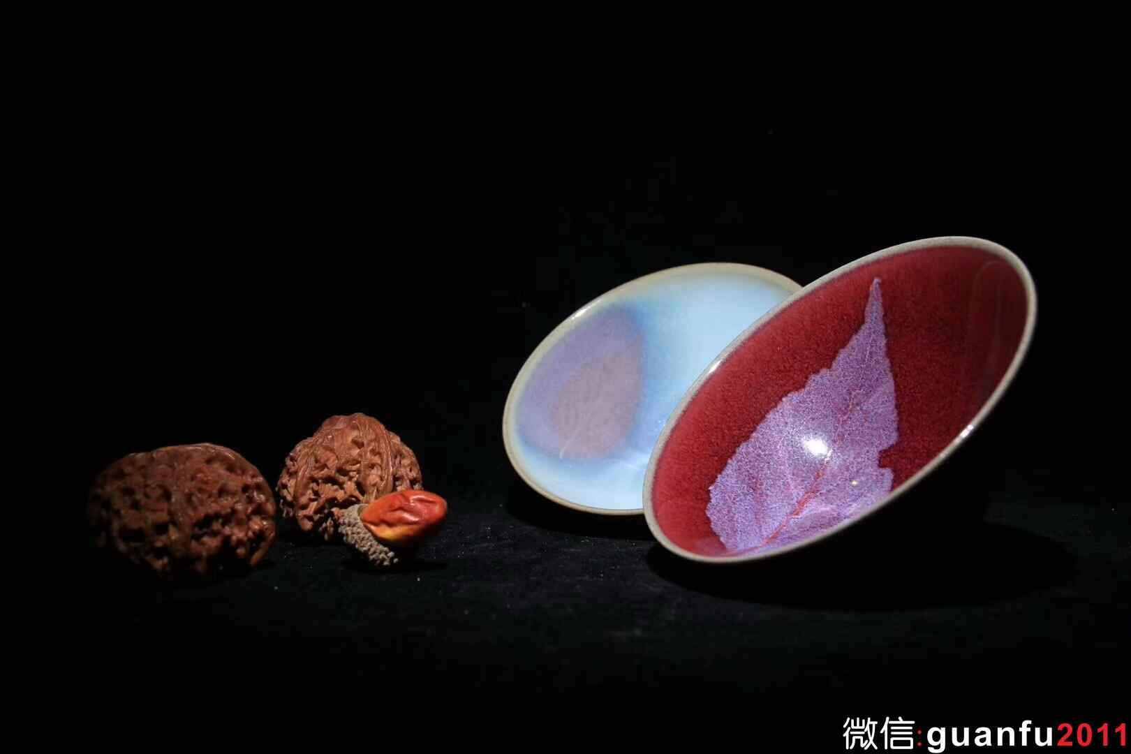 瑯紅木葉盞 規(guī)格：9.5*4.5公分 靛青木葉盞 規(guī)格：9.5*4.5 公分 日本天目大師宋韻/水出勝制