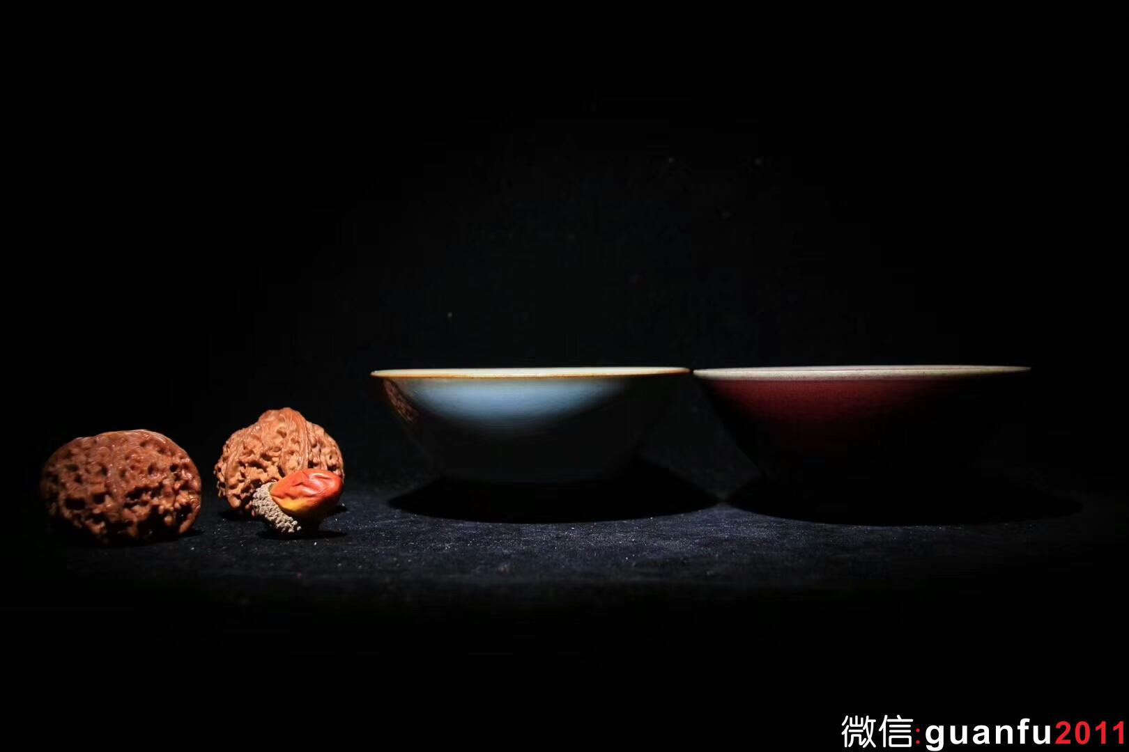 瑯紅木葉盞 規(guī)格：9.5*4.5公分 靛青木葉盞 規(guī)格：9.5*4.5 公分 日本天目大師宋韻/水出勝制