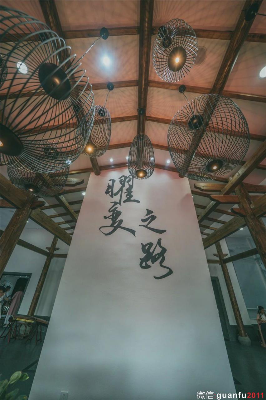 中國的建窯 世界的建盞--尚吉雷和長江惣吉建盞彩光曜變工藝原理分析