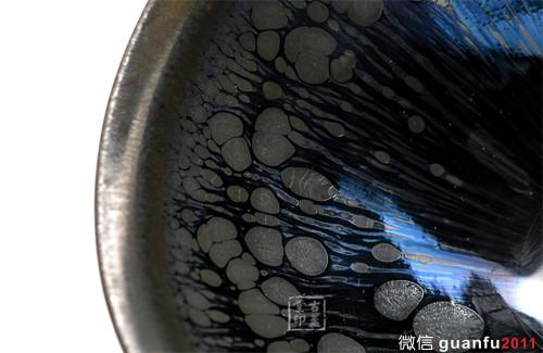 用建盞喝茶，水質(zhì)軟化真的會(huì)柔軟許多?