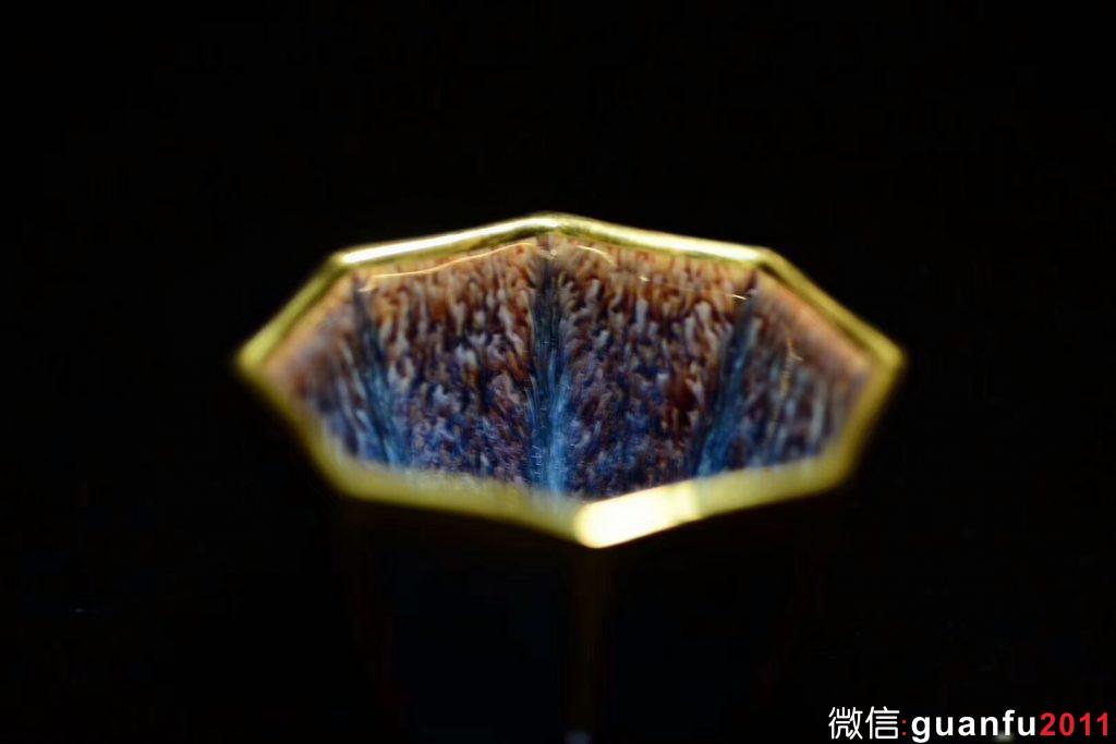 八面玲瓏(描金口) 規(guī)格尺寸:10.5公分高6公分  漢風八韻(描金口) 規(guī)格尺寸:8.5公分高5公分  范澤鋒作品收藏級