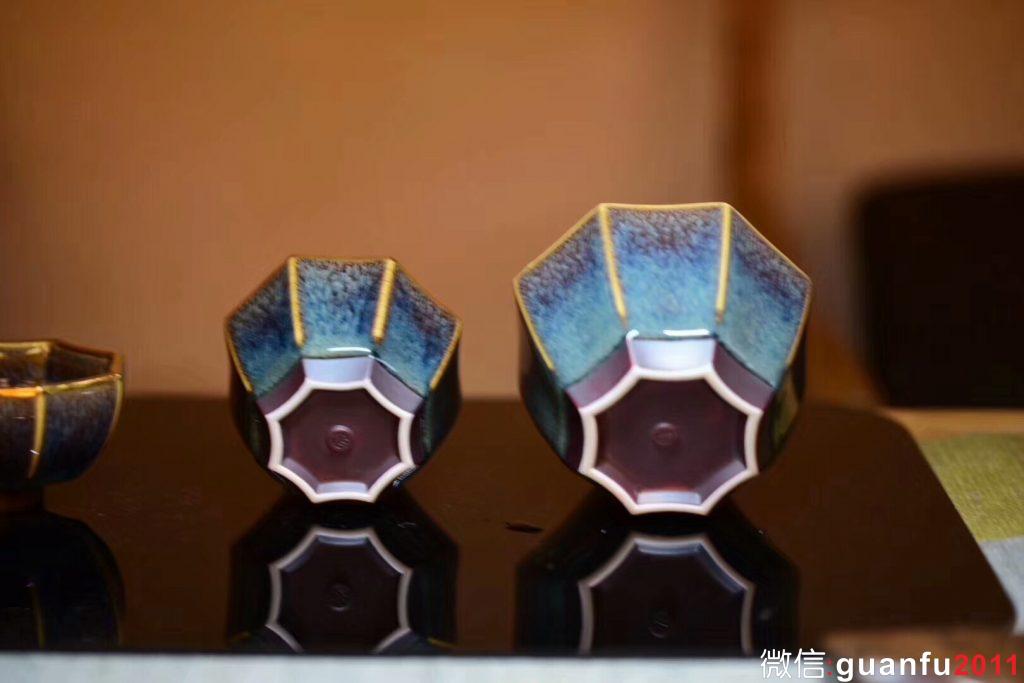 八面玲瓏(描金口) 規(guī)格尺寸:10.5公分高6公分  漢風八韻(描金口) 規(guī)格尺寸:8.5公分高5公分  范澤鋒作品收藏級