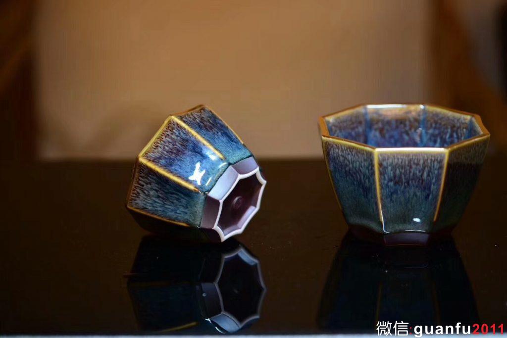 八面玲瓏(描金口) 規(guī)格尺寸:10.5公分高6公分  漢風八韻(描金口) 規(guī)格尺寸:8.5公分高5公分  范澤鋒作品收藏級