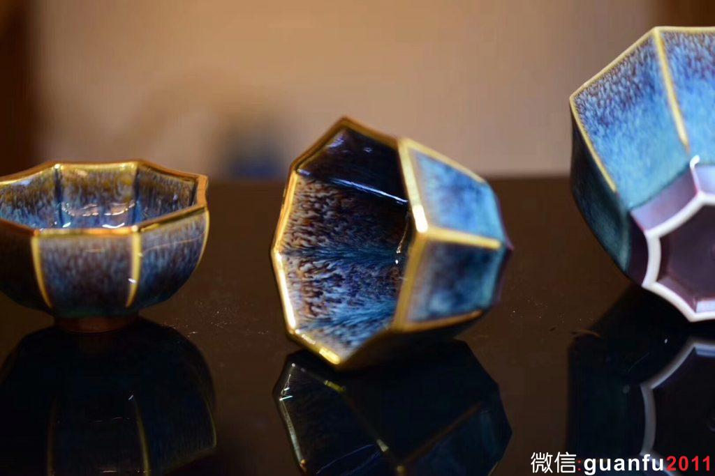 八面玲瓏(描金口) 規(guī)格尺寸:10.5公分高6公分  漢風八韻(描金口) 規(guī)格尺寸:8.5公分高5公分  范澤鋒作品收藏級