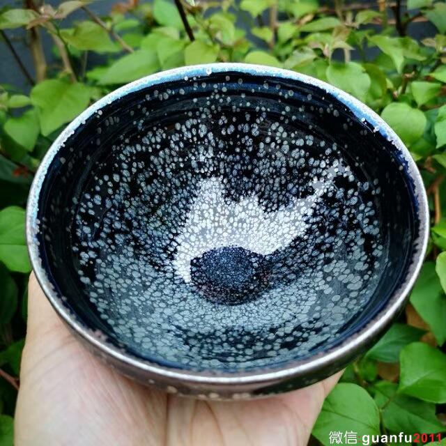 13口徑，黑底銀斑，35窯，只出這一個(gè)精品大盞