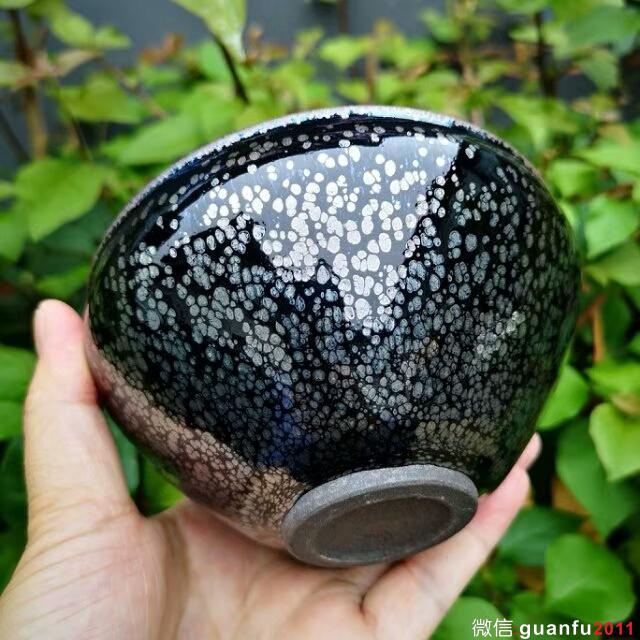 13口徑，黑底銀斑，35窯，只出這一個(gè)精品大盞