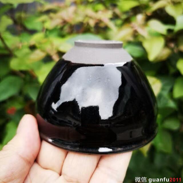 mmexport1542433573646