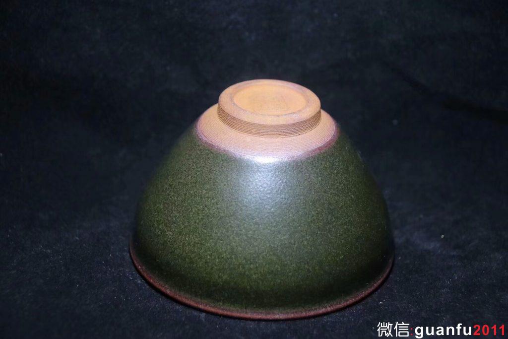 李盞工坊 作者：李遠興 作品：柴燒 茶綠釉 口徑：9cm*5.8cm