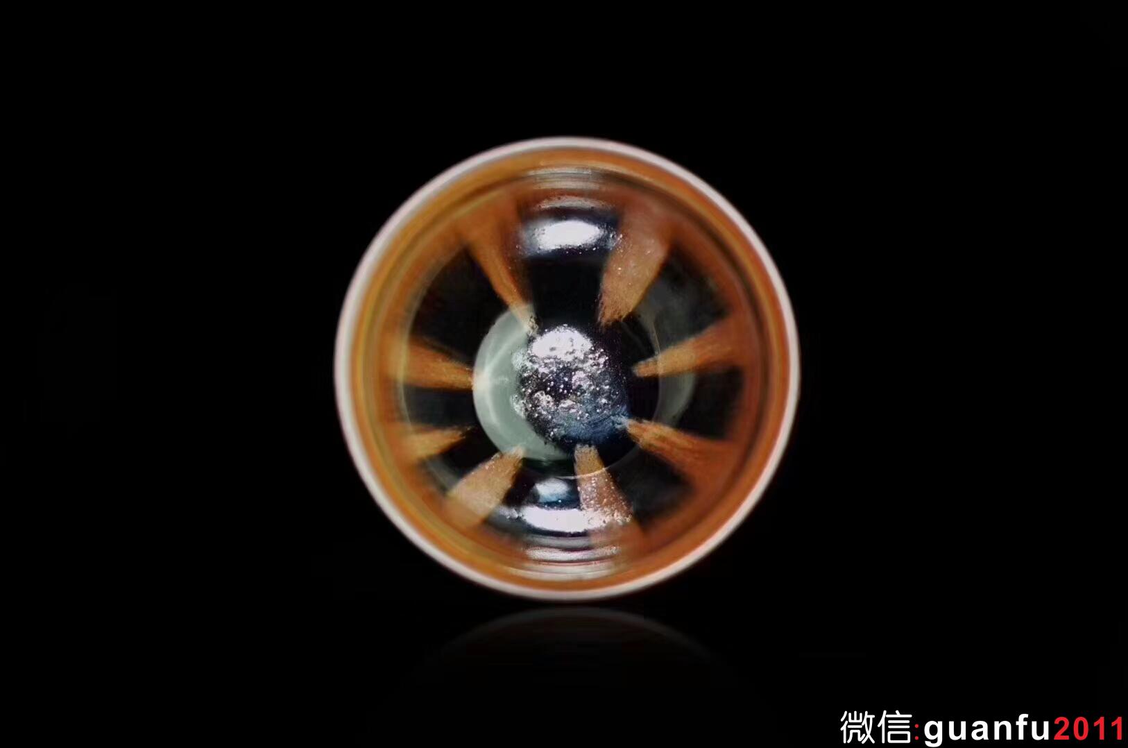 非遺傳承人   作者：闕梅嬌 作品：柴燒 西瓜紋 口徑：9.2cm*5.3bm