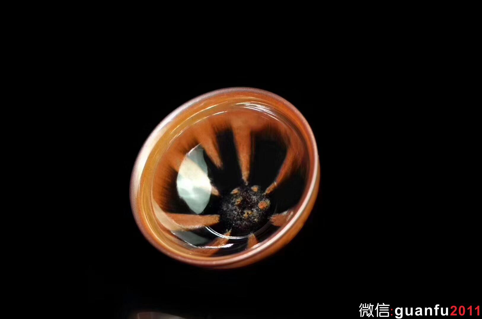 非遺傳承人   作者：闕梅嬌 作品：柴燒 西瓜紋 口徑：9.2cm*5.3bm