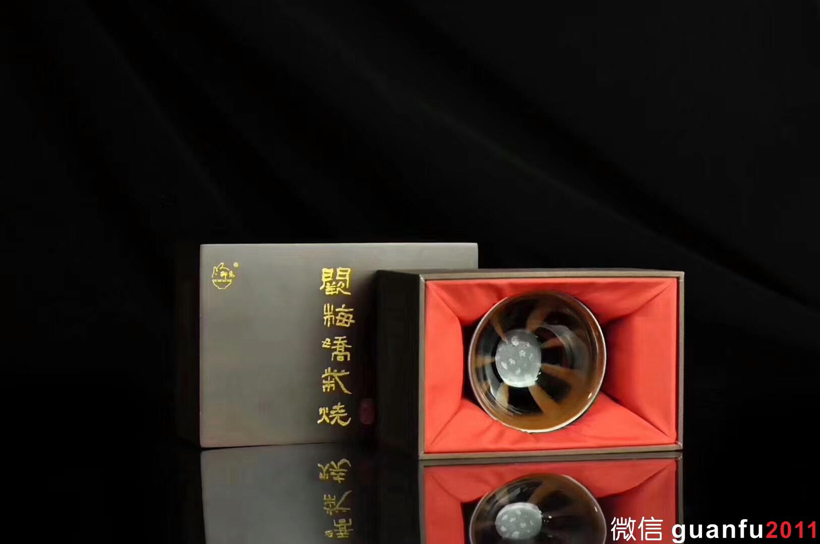 非遺傳承人   作者：闕梅嬌 作品：柴燒 西瓜紋 口徑：9.2cm*5.3bm