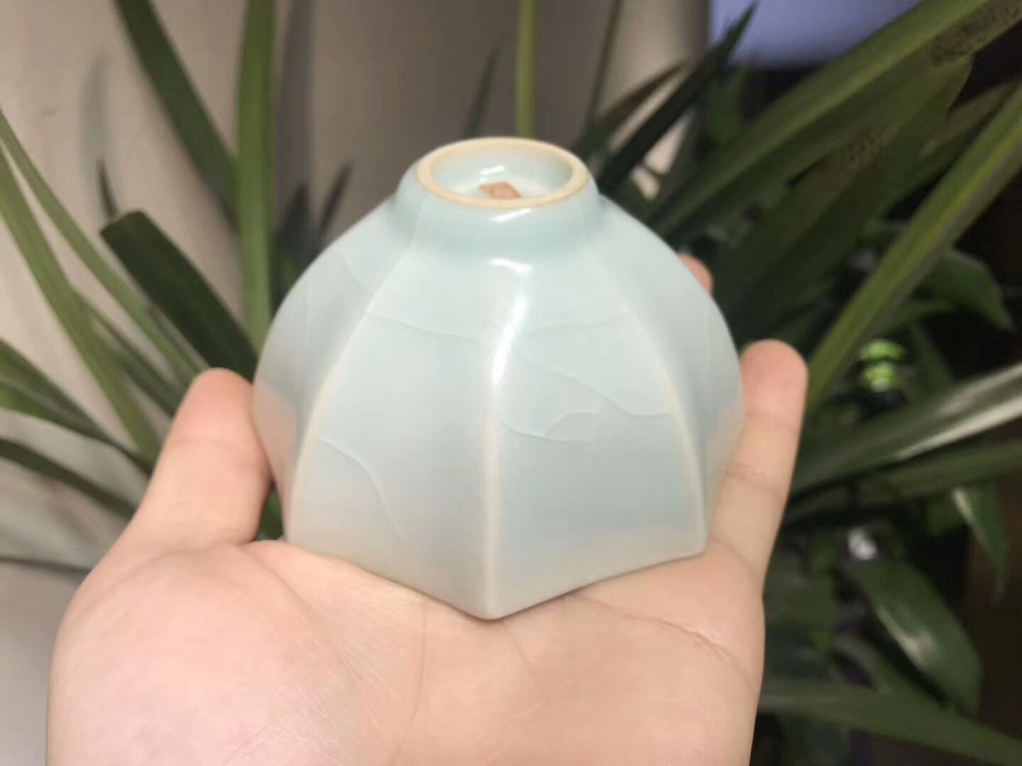 作者：陳勇老師 作品：哥窯 八方杯