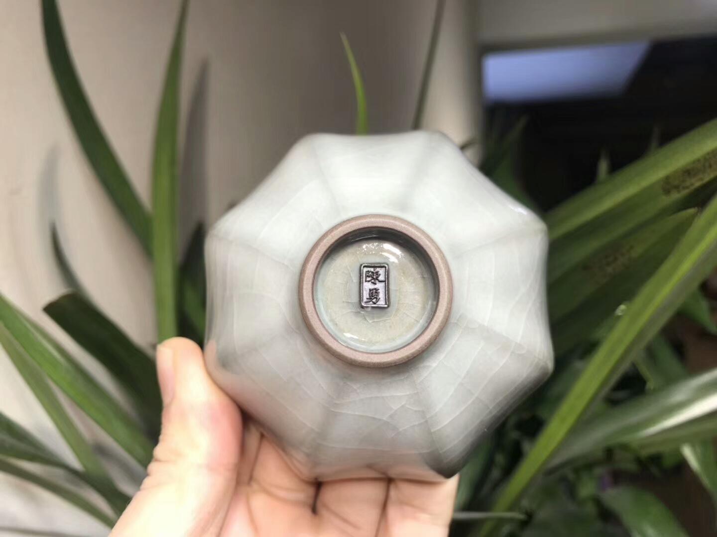 作者:陳勇老師 作品:哥窯 八方杯